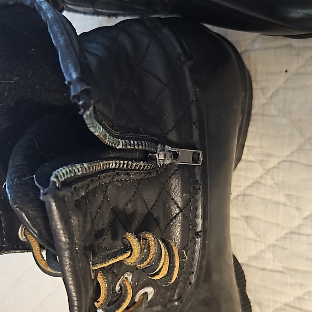 Steve Madden Rain Snow Boot Size 9 - image 2